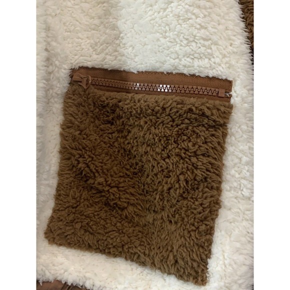 Plush X Revolve Women’s Cream Brown Sherpa Hooded Jacket NEW Size Small - Picture 4 of 10